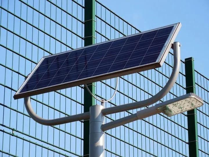 panneau solaire éclairage public