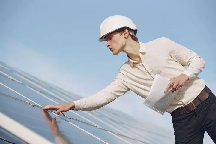 controle des panneaux solaires