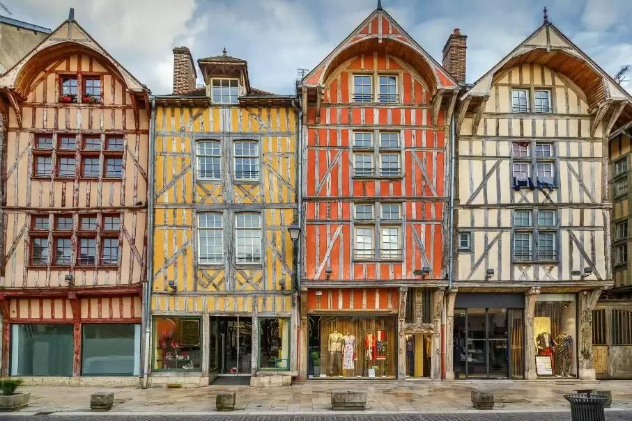 maison colombages ville de troyes